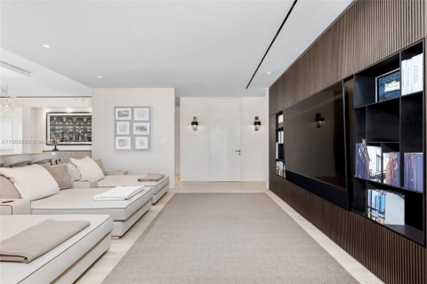 Купить кондоминиум в Серфсайд, Флорида 4 спальни, 399.94м2, № 2020948 - фото 19