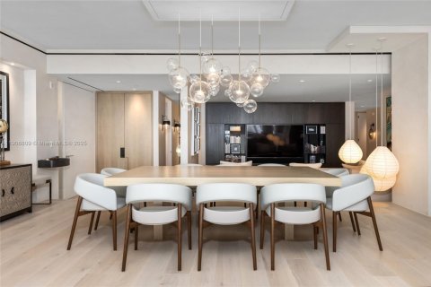 Купить кондоминиум в Серфсайд, Флорида 4 спальни, 399.94м2, № 2020948 - фото 12