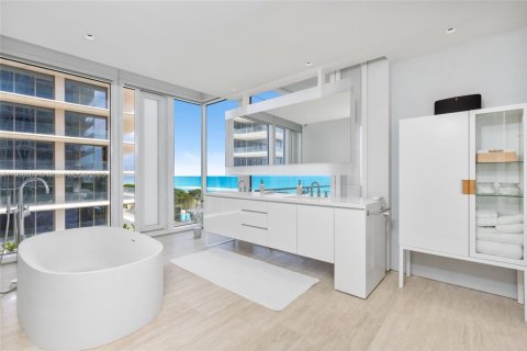 Купить кондоминиум в Серфсайд, Флорида 4 спальни, 399.94м2, № 2020948 - фото 23