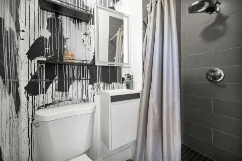 Снять в аренду виллу или дом в Майами, Флорида № 1861540 - фото 4