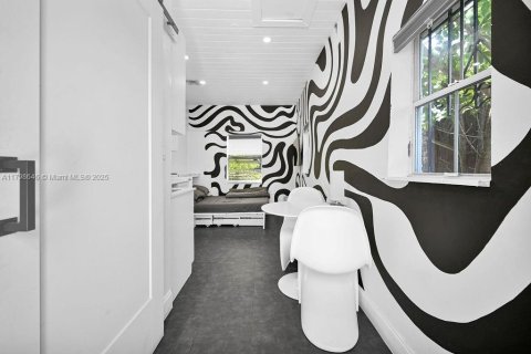 Снять в аренду виллу или дом в Майами, Флорида № 1861540 - фото 3