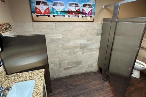 Propiedad comercial en alquiler en Orlando, Florida, 395.86 m2 № 1644116 - foto 11