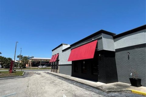 Propiedad comercial en alquiler en Orlando, Florida, 395.86 m2 № 1644116 - foto 2