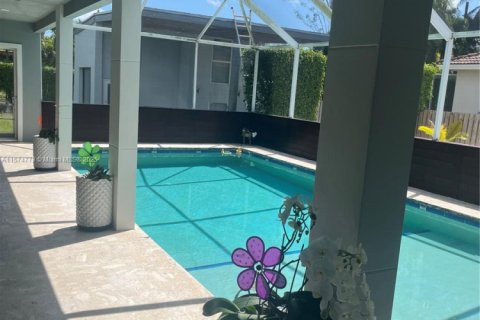 House in Homestead, Florida 3 bedrooms, 221.48 sq.m. № 1812188 - photo 1