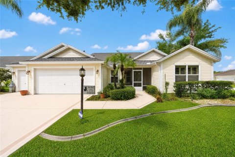Villa ou maison à The Villages, Floride 3 chambres, 178.19 m2 № 2267447