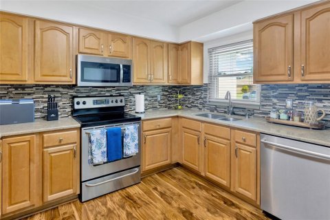 House in Riverview, Florida 3 bedrooms, 145.11 sq.m. № 1797800 - photo 9