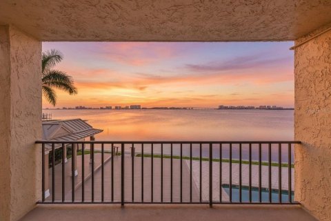 Condominio en venta en Clearwater, Florida, 2 dormitorios, 124.49 m2 № 2149762 - foto 3