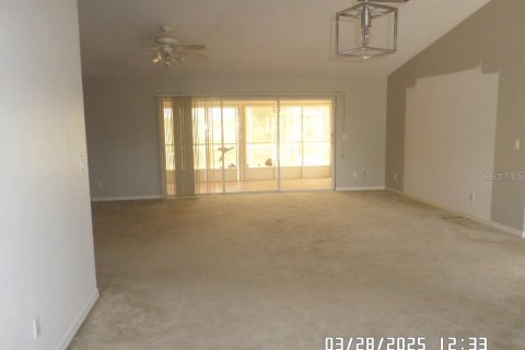 Villa ou maison à vendre à Leesburg, Floride: 3 chambres, 209.31 m2 № 1744253 - photo 4