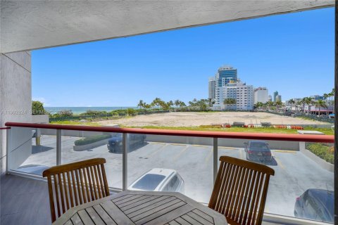 Condominio en alquiler en Miami Beach, Florida, 2 dormitorios, 109.62 m2 № 2056709 - foto 13