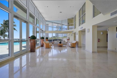 Condominio en alquiler en Miami Beach, Florida, 2 dormitorios, 109.62 m2 № 2056709 - foto 30