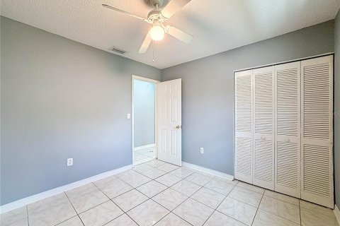 House in New Port Richey, Florida 3 bedrooms, 108.23 sq.m. № 1663193 - photo 22