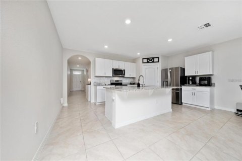 Villa ou maison à louer à Kissimmee, Floride: 4 chambres, 171.5 m2 № 2413856 - photo 7