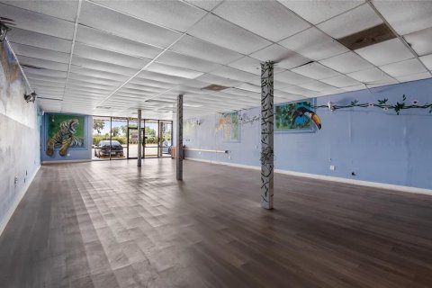 Propiedad comercial en alquiler en Tavares, Florida № 1688137 - foto 18