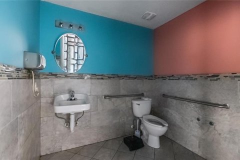 Propiedad comercial en alquiler en Tavares, Florida № 1688137 - foto 24