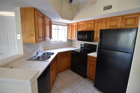 Copropriété à louer à Orlando, Floride: 3 chambres, 107.58 m2 № 2406436 - photo 3