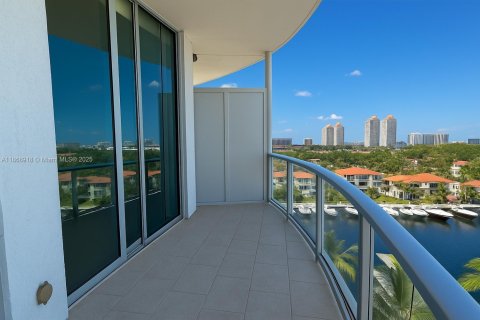 Condo in Aventura, Florida, 2 bedrooms  № 1896963 - photo 11