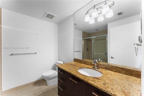 Condo in Aventura, Florida, 2 bedrooms  № 1896963 - photo 5