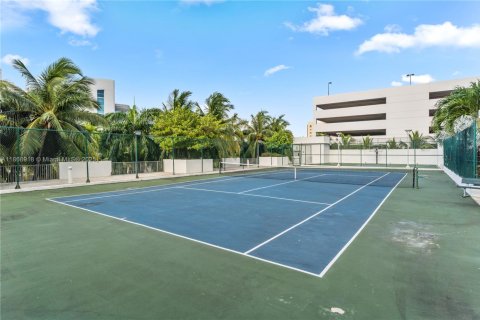 Condo in Aventura, Florida, 2 bedrooms  № 1896963 - photo 17