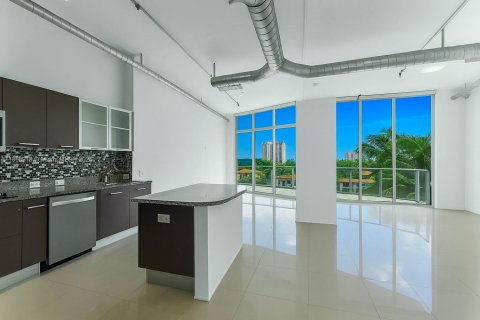 Condo in Aventura, Florida, 2 bedrooms  № 1896963 - photo 2