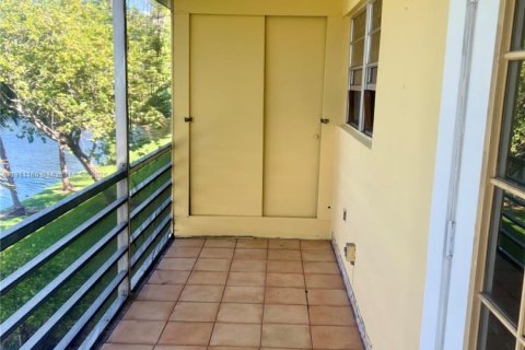 Condominio en alquiler en Aventura, Florida, 2 dormitorios, 102.01 m2 № 1975921 - foto 28
