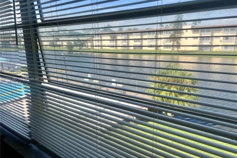 Condominio en alquiler en Aventura, Florida, 2 dormitorios, 102.01 m2 № 1975921 - foto 23