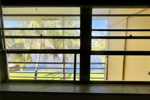 Condominio en alquiler en Aventura, Florida, 2 dormitorios, 102.01 m2 № 1975921 - foto 14