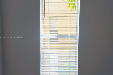 Apartment in Tamarac, Florida 3 bedrooms, 108.42 sq.m. № 2003325 - photo 14