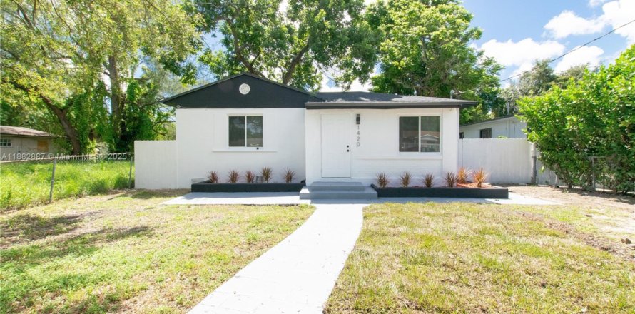 Villa ou maison à Miami, Floride 3 chambres, 104.33 m2 № 1933192