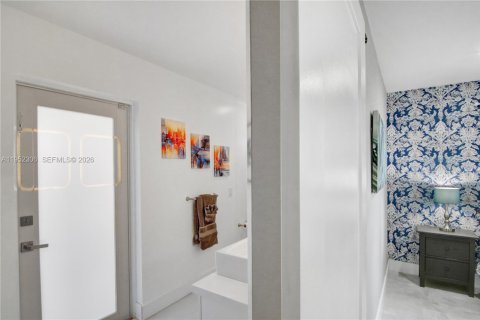 Casa en venta en Hollywood, Florida, 3 dormitorios, 141.4 m2 № 2007363 - foto 14