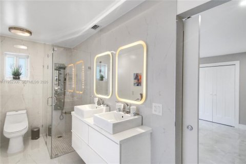 Casa en venta en Hollywood, Florida, 3 dormitorios, 141.4 m2 № 2007363 - foto 16