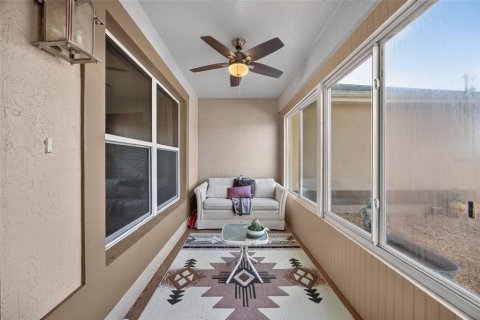 Villa ou maison à vendre à Oxford, Floride: 3 chambres, 150.41 m2 № 2421702 - photo 3