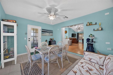 Villa ou maison à vendre à Oxford, Floride: 3 chambres, 150.41 m2 № 2421702 - photo 19