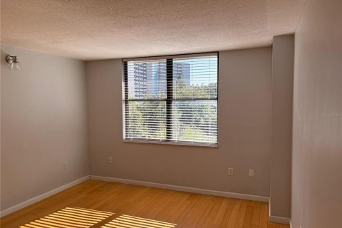 Condo in Clearwater, Florida, 2 bedrooms № 2196763 - photo 6