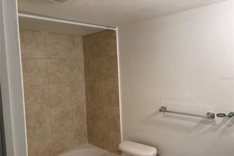 Condo in Clearwater, Florida, 2 bedrooms № 2196763 - photo 10