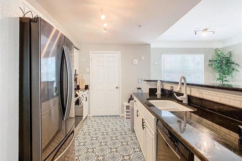 Condo in Orlando, Florida, 2 bedrooms  № 1586449 - photo 19