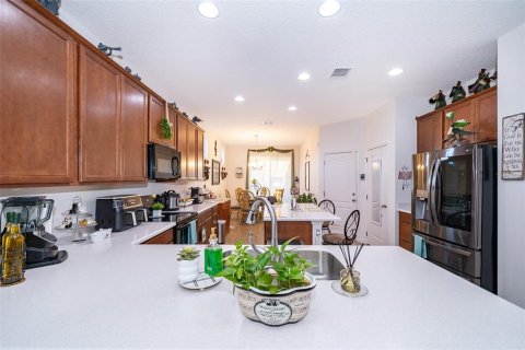 House in Apopka, Florida 3 bedrooms, 169.36 sq.m. № 1602367 - photo 4