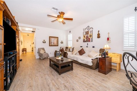 House in Apopka, Florida 3 bedrooms, 169.36 sq.m. № 1602367 - photo 8
