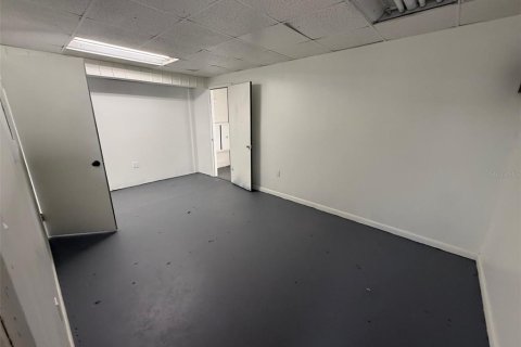 Immobilier commercial à vendre à Opa-locka, Floride: 334.45 m2 № 2147395 - photo 12