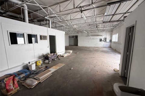 Immobilier commercial à vendre à Opa-locka, Floride: 334.45 m2 № 2147395 - photo 7