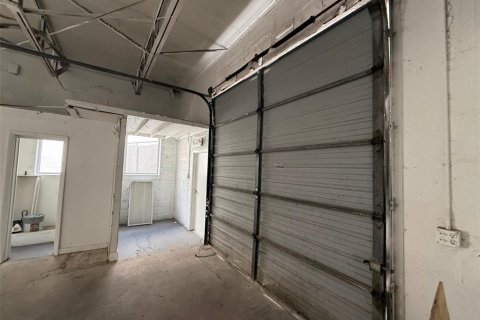 Immobilier commercial à vendre à Opa-locka, Floride: 334.45 m2 № 2147395 - photo 8