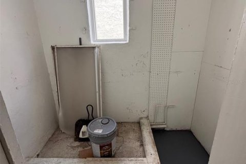Immobilier commercial à vendre à Opa-locka, Floride: 334.45 m2 № 2147395 - photo 6