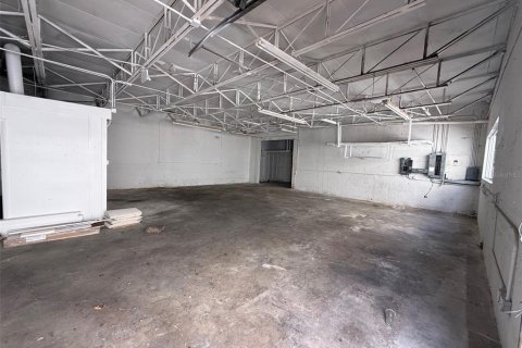 Immobilier commercial à vendre à Opa-locka, Floride: 334.45 m2 № 2147395 - photo 3