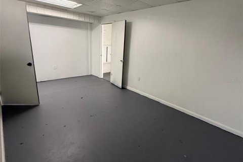 Immobilier commercial à vendre à Opa-locka, Floride: 334.45 m2 № 2147395 - photo 11