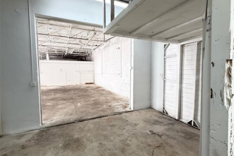 Immobilier commercial à vendre à Opa-locka, Floride: 334.45 m2 № 2147395 - photo 27