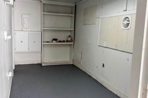 Immobilier commercial à vendre à Opa-locka, Floride: 334.45 m2 № 2147395 - photo 17