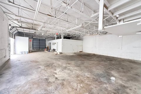 Immobilier commercial à vendre à Opa-locka, Floride: 334.45 m2 № 2147395 - photo 23