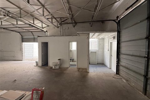 Immobilier commercial à Opa-locka, Floride 334.45 m2 № 2147395