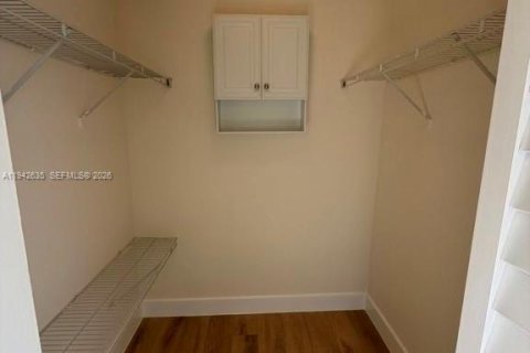 Copropriété à louer à Miami, Floride: 3 chambres, 118.45 m2 № 2000090 - photo 6