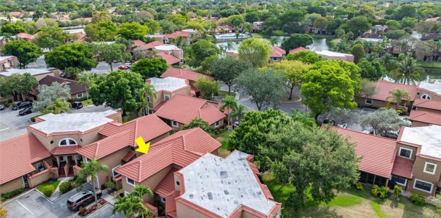 Adosado en Plantation, Florida 3 dormitorios, 135.36 m2 № 1168944