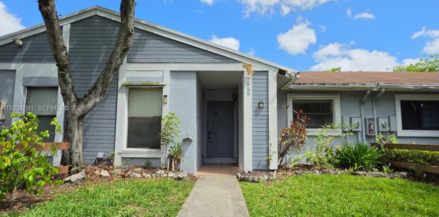 Таунхаус в Санрайз, Флорида 2 спальни, 88.63м2 № 2065369